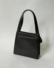 Load image into Gallery viewer, Chanel Leather Shoulder Bag