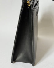 Load image into Gallery viewer, Chanel Leather Shoulder Bag