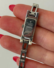 Load image into Gallery viewer, Vintage Gucci Stainless Streep Watch