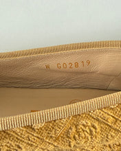 Load image into Gallery viewer, Chanel Velvet Ballet Flats