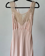 Load image into Gallery viewer, Vintage Soft Pink 1930’s Nightgown
