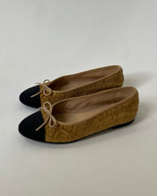 Load image into Gallery viewer, Chanel Velvet Ballet Flats
