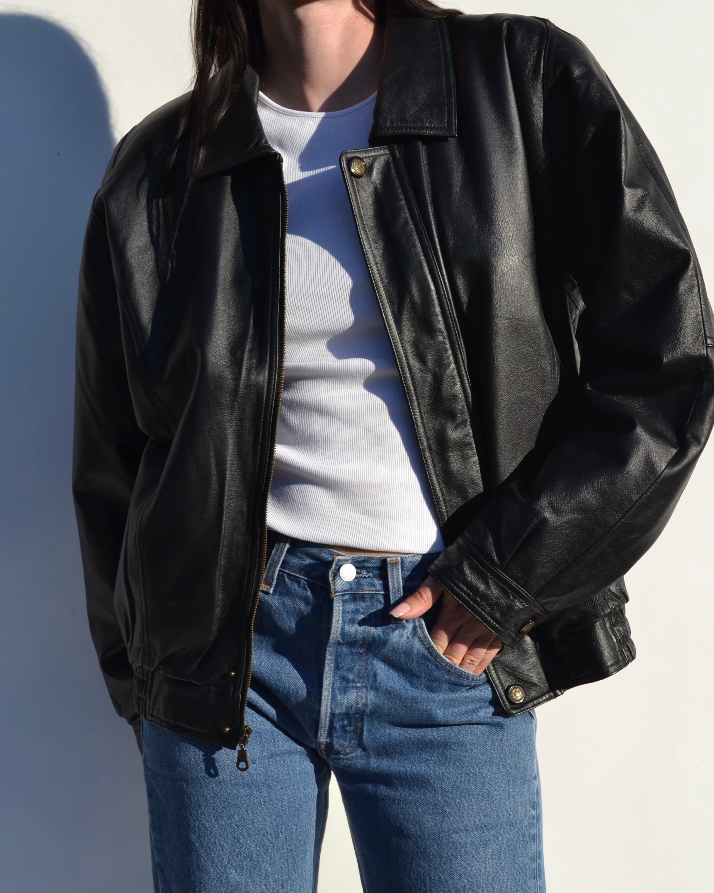 Vintage Black Leather Bomber Jacket – 23 Lux