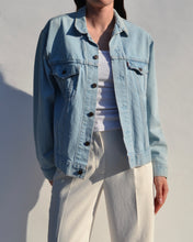 Load image into Gallery viewer, Vintage Levi’s Light Wash Denim Jacket
