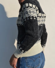 Load image into Gallery viewer, Vintage Crewneck Wool Sweater
