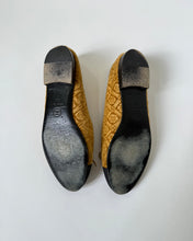 Load image into Gallery viewer, Chanel Velvet Ballet Flats
