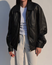 Load image into Gallery viewer, Classic Black Vintage Danier Leather Jacket
