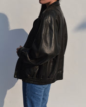 Load image into Gallery viewer, Classic Black Vintage Leather Bomber Jacket
