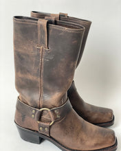 Load image into Gallery viewer, Frye Distressed Leather Boots
