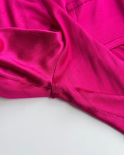 Load image into Gallery viewer, Gucci by Tom Ford 2003 Pink Long Sleeve
