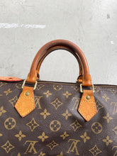 Load image into Gallery viewer, Louis Vuitton Speedy
