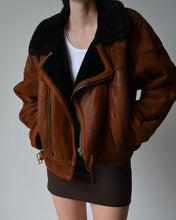 Load image into Gallery viewer, Vintage Chestnut Brown Shearling Jacket
