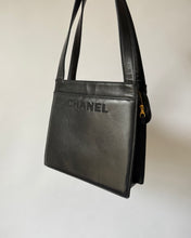 Load image into Gallery viewer, Chanel Leather Shoulder Bag
