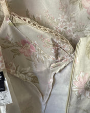 Load image into Gallery viewer, D&amp;G Hummingbird Two-Piece Set
