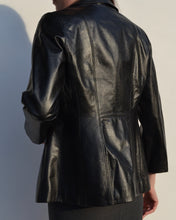 Load image into Gallery viewer, Vintage Danier 90’s Leather Blazer
