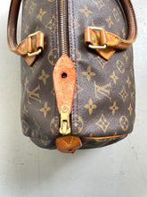 Load image into Gallery viewer, Louis Vuitton Speedy
