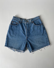 Load image into Gallery viewer, Vintage Levi’s 501 High Waisted Shorts
