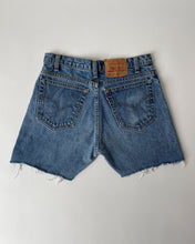 Load image into Gallery viewer, Levi’s Medium Wash 550 High Waisted Shorts
