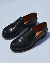 Load image into Gallery viewer, Vintage Black Gucci Loafer
